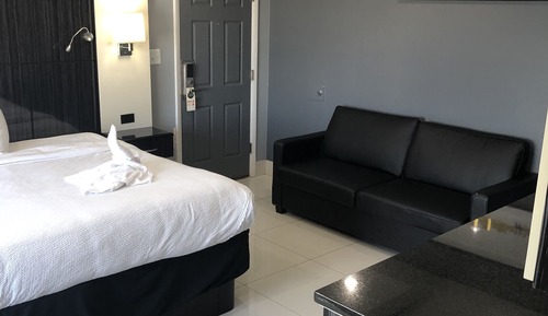 Habitación de lujo doble, 1 cama de matrimonio grande, vistas al puerto deportivo, en esquina