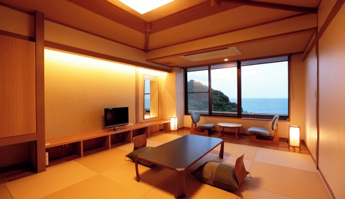 Habitación cuádruple tradicional, no fumadores, vistas al mar (Japanese Style)