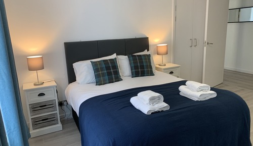Apartamento, 2 habitaciones, balcón, vistas al río