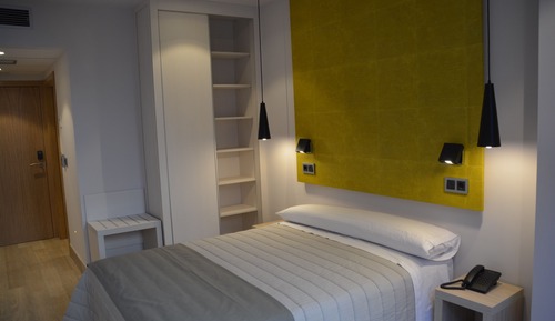 Habitación doble, vistas a la ciudad