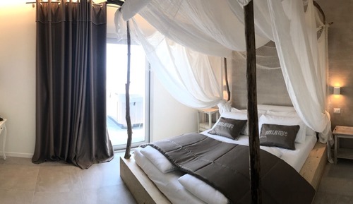 Suite estudio Royal, bañera de hidromasaje