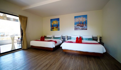 Cabana Family Suite