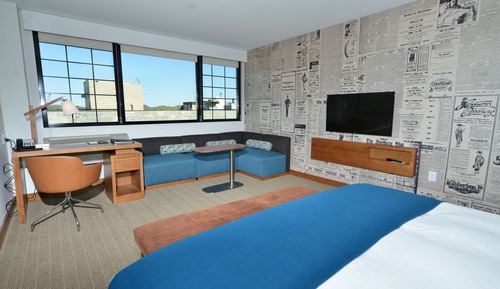 Suite, varias camas (Roll-In Shower, Moblility & Hearing)