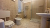 Habitación cuádruple Confort, baño privado (Quadrupla Balcone)
