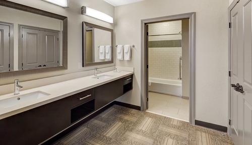 Suite, 2 habitaciones, cocina, planta baja