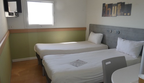 Habitación con 2 camas individuales, 2 camas individuales
