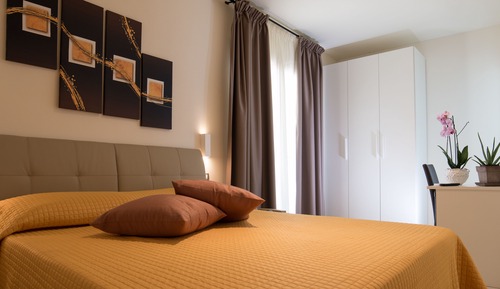 Habitación superior con 1 cama doble o 2 individuales