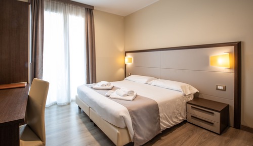 Habitación Deluxe doble, balcón, vistas al lago