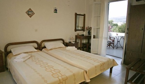 Estudio, balcón