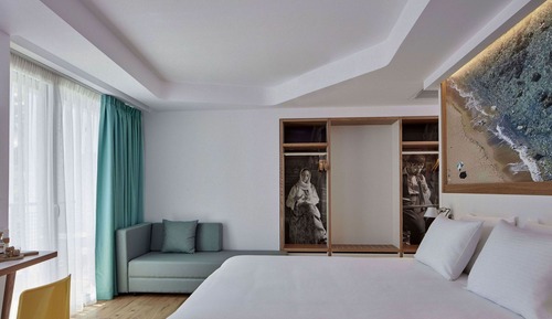 Olive Green Club Elite Room