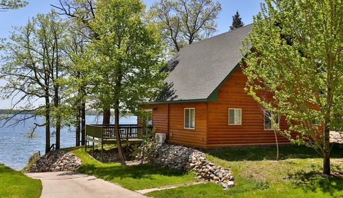 Cabaña, 2 habitaciones, chimenea, vistas al lago (Cabin #2)