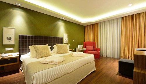 VIP Suite, Outdoor heated hot tub, Sea view