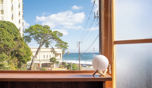 Habitación Confort con 1 cama doble o 2 individuales, baño privado, vistas parciales al mar