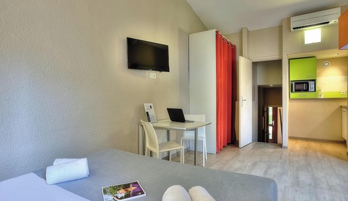 Apartamento clásico, 1 habitación, terraza