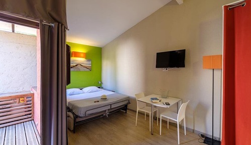 Apartamento clásico, 1 habitación, terraza