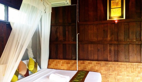 Family Villa with A/C (Sangjan House)