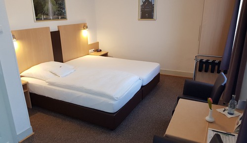 Habitación estándar doble, balcón