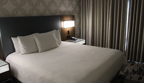 Suite, 1 cama de matrimonio grande (One Room)