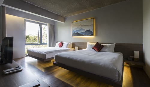 Suite familiar, vistas a la piscina