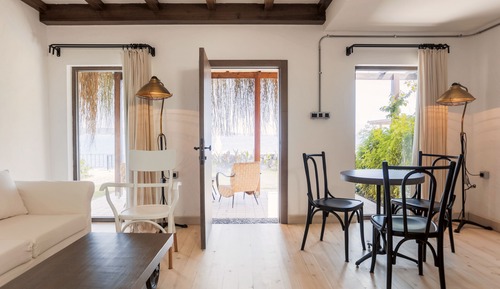 Seaside Suite with Garden
