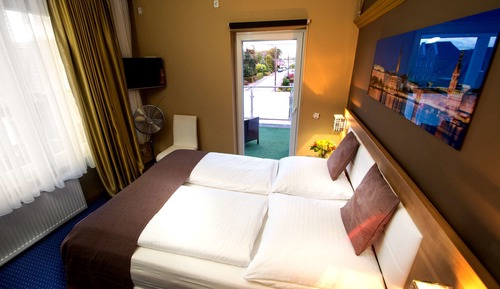 Double Room, Terrace & Shared Bathroom