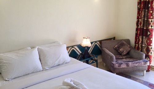 Habitación estándar con 1 cama doble o 2 individuales