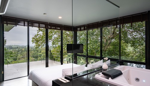 Jacuzzi Villa