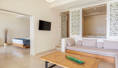 Suite, piscina privada, vistas al mar (Anax)