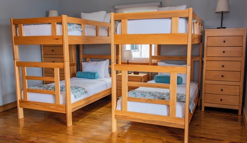 Habitación familiar, varias camas, 2 baños, vistas al mar