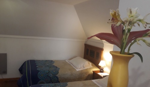 Habitación doble, 2 camas individuales, baño privado