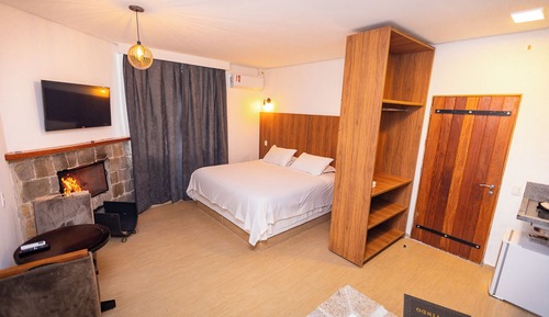 Estudio Premium, bañera de hidromasaje, vistas al jardín