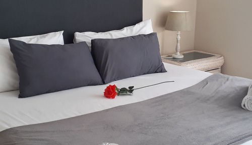 Habitación Confort (Eden Room)