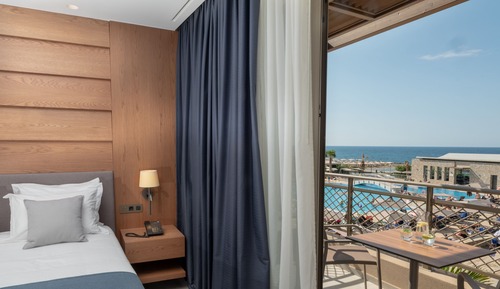 Suite exclusiva, 2 habitaciones, bañera, vistas al jardín