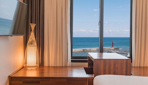 [Unlimited draft beer for 2 people] Deluxe Double Room
