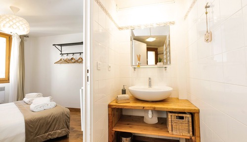 Habitación estándar doble, baño privado, vistas a la montaña