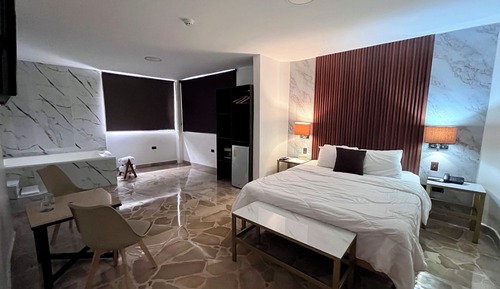 Suite, bañera de hidromasaje