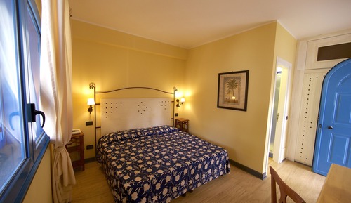Habitación con 1 cama doble o 2 individuales