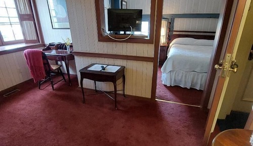 Habitación estándar doble, baño privado (Room 206 Betsy Ross Suite)