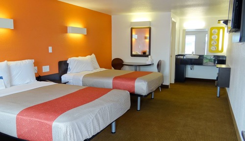 Habitación estándar, 2 camas dobles, accesible para personas con discapacidad, no fumadores
