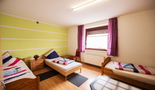 Habitación triple económica, 3 camas individuales, baño compartido