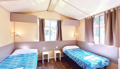 Casa móvil básica, 2 camas individuales, baño privado