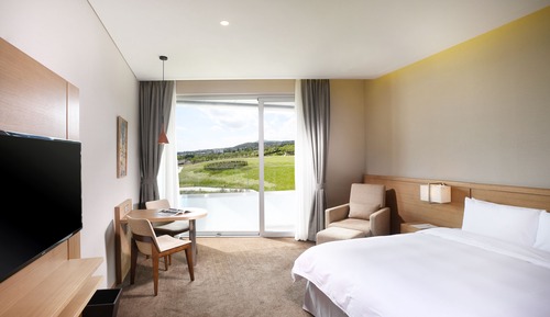 Deluxe Double Room, Garden View