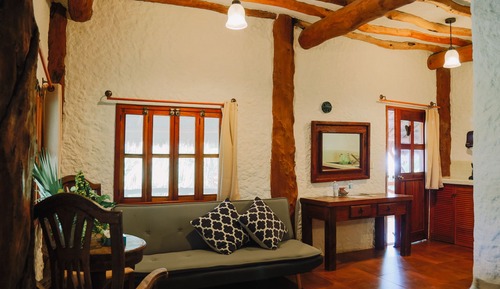 Apartamento Deluxe, 1 cama de matrimonio grande con sofá cama, cocina básica, vistas a la piscina