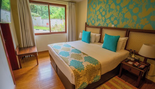 Suite, varias camas, no fumadores, balcón