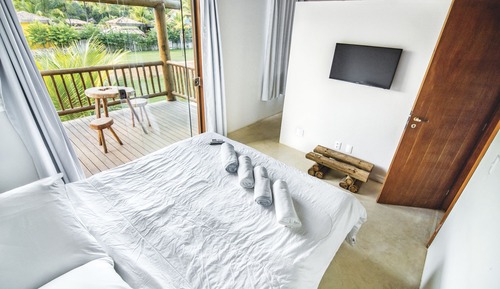 Casa (3 Quartos /3 Rooms)