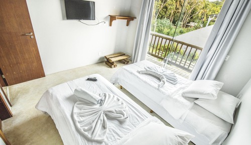 Casa (4 Quartos / 4 Rooms)