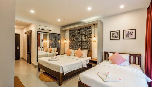 Deluxe Family Room