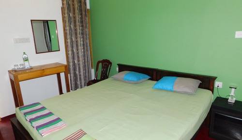 Habitación estándar doble, 1 cama de matrimonio grande, planta baja