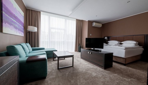Estudio (with Spa Access)
