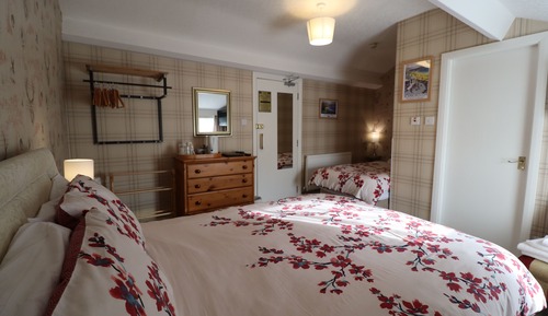 Habitación familiar (sleeps 3)